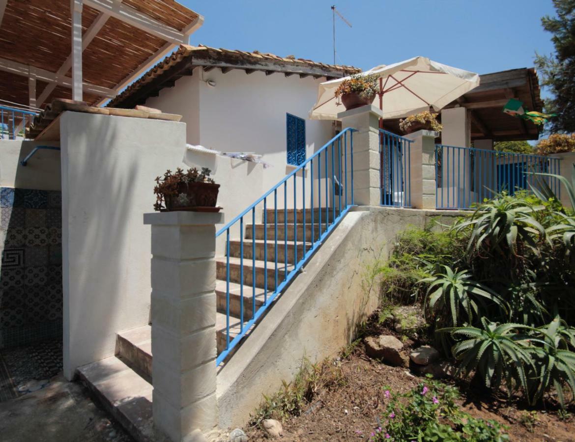 Villa Delle Terrazze Punta Secca Exterior photo